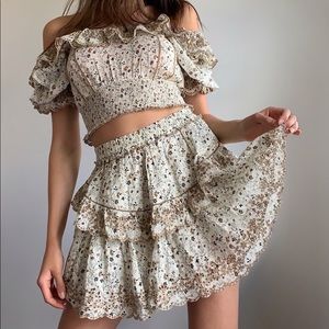 Brand new Aritzia tiered skirt